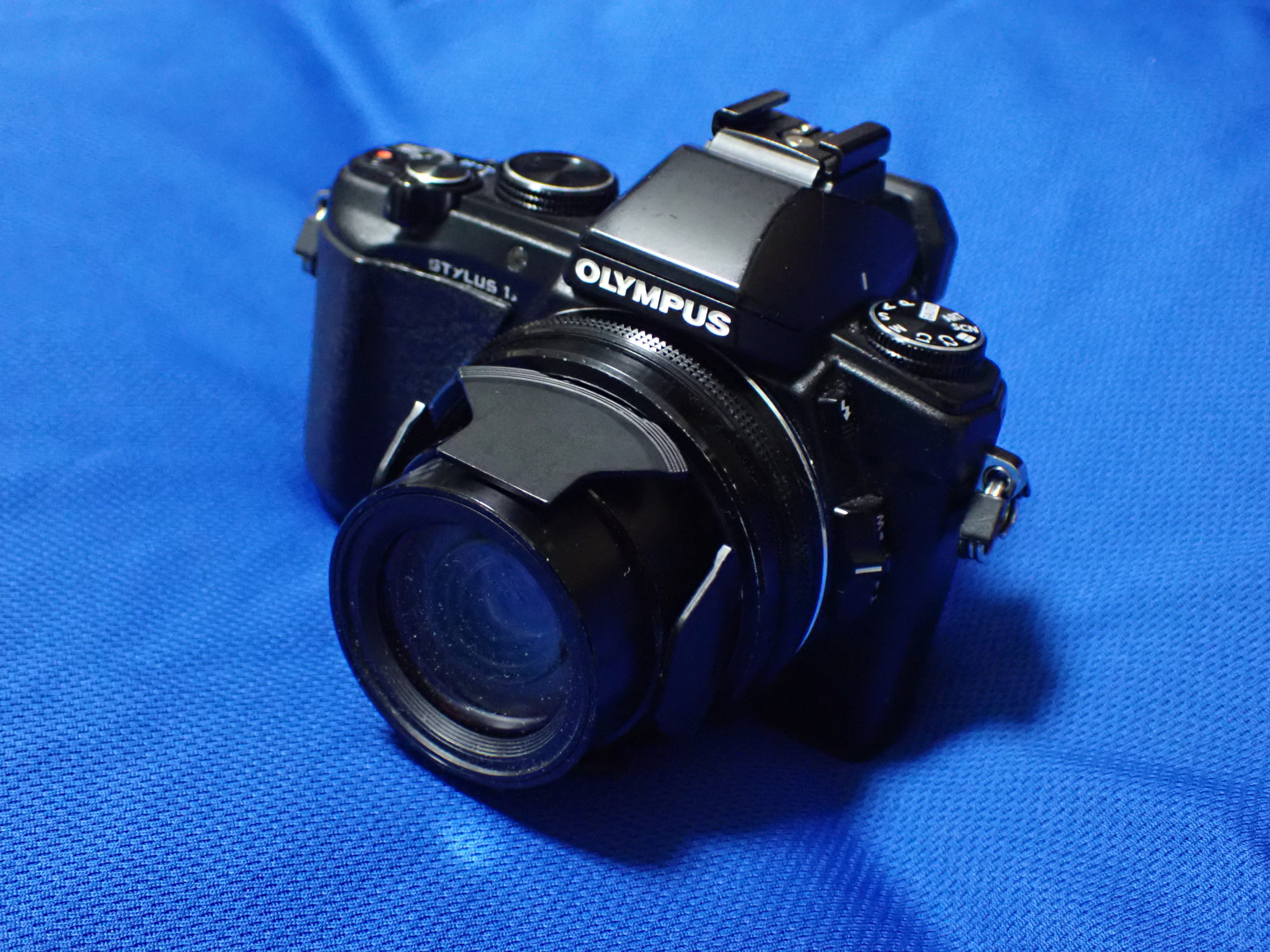 最新な hs様専用 1S STYLUS デジタルカメラ
